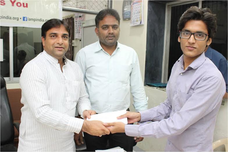 AMP Distributes Scholarship of Rs.10 Lac to 100 Students – Punekar News