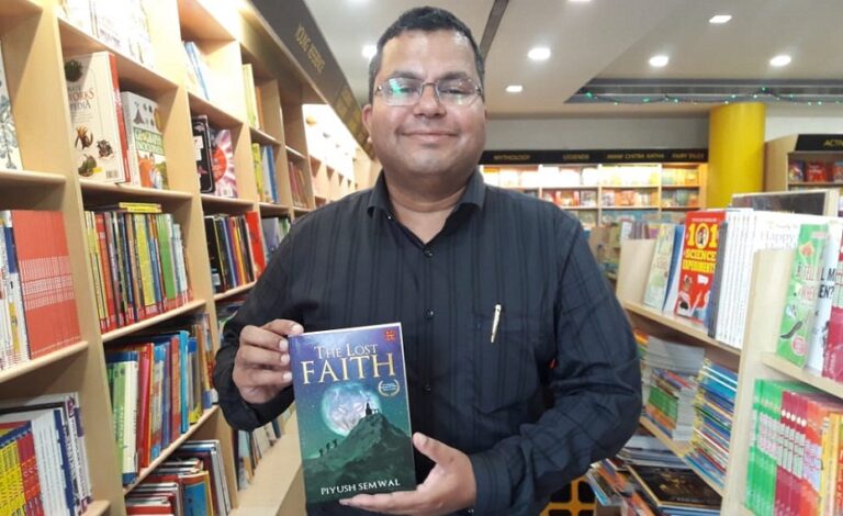 Indian Army Major Piyush Semwal releases maiden novel in Pune - Punekar ...