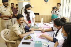 blod donation pune police