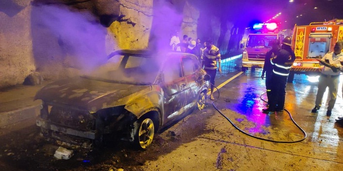 Car caught fire in Khandal tunnel