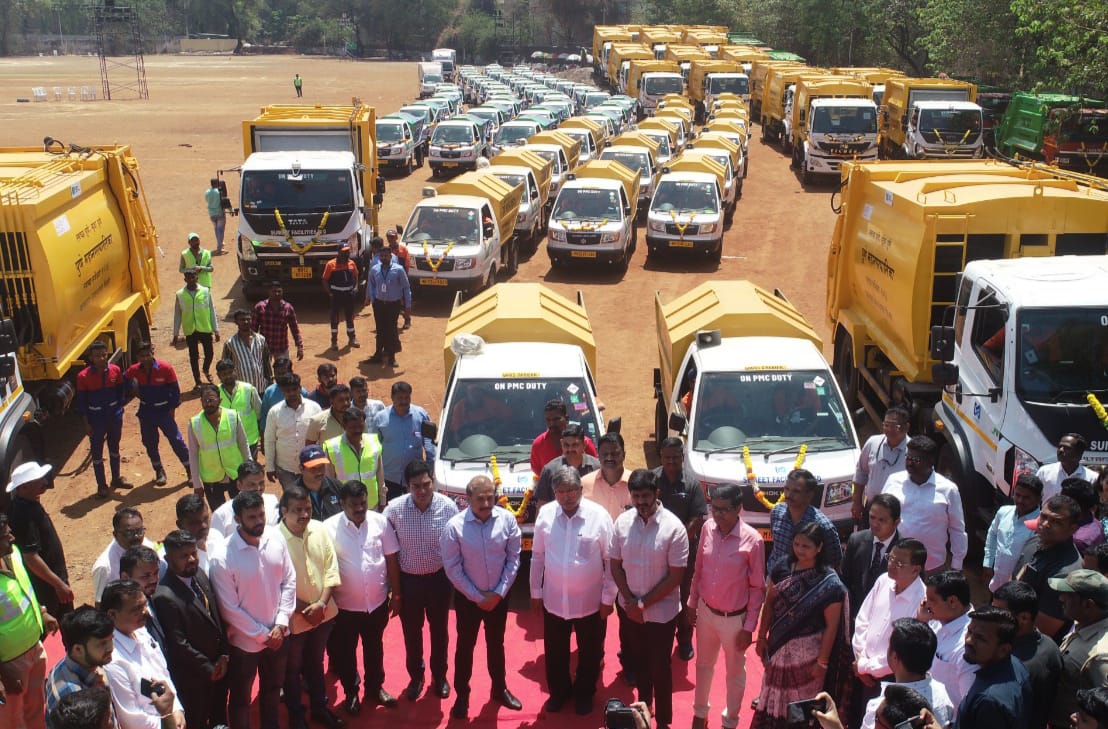 Pune: PMC Introduces Vehicles With Hydraulic Systems To Pick Garbage To Reduce Human Intervention 