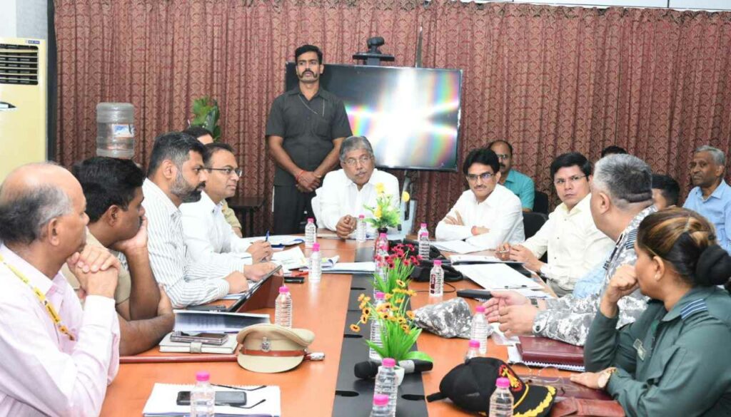 Minister Chandrakant Patil Calls For Survey To Extend Pune Airport ...