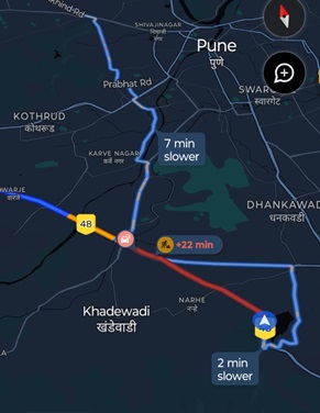 Heavy traffic jam on Pune Bengaluru Highway